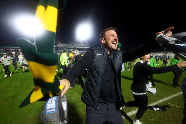 的高标准职 的高标准职