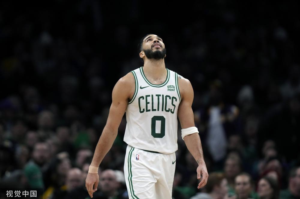 而这次换人 而这次换人